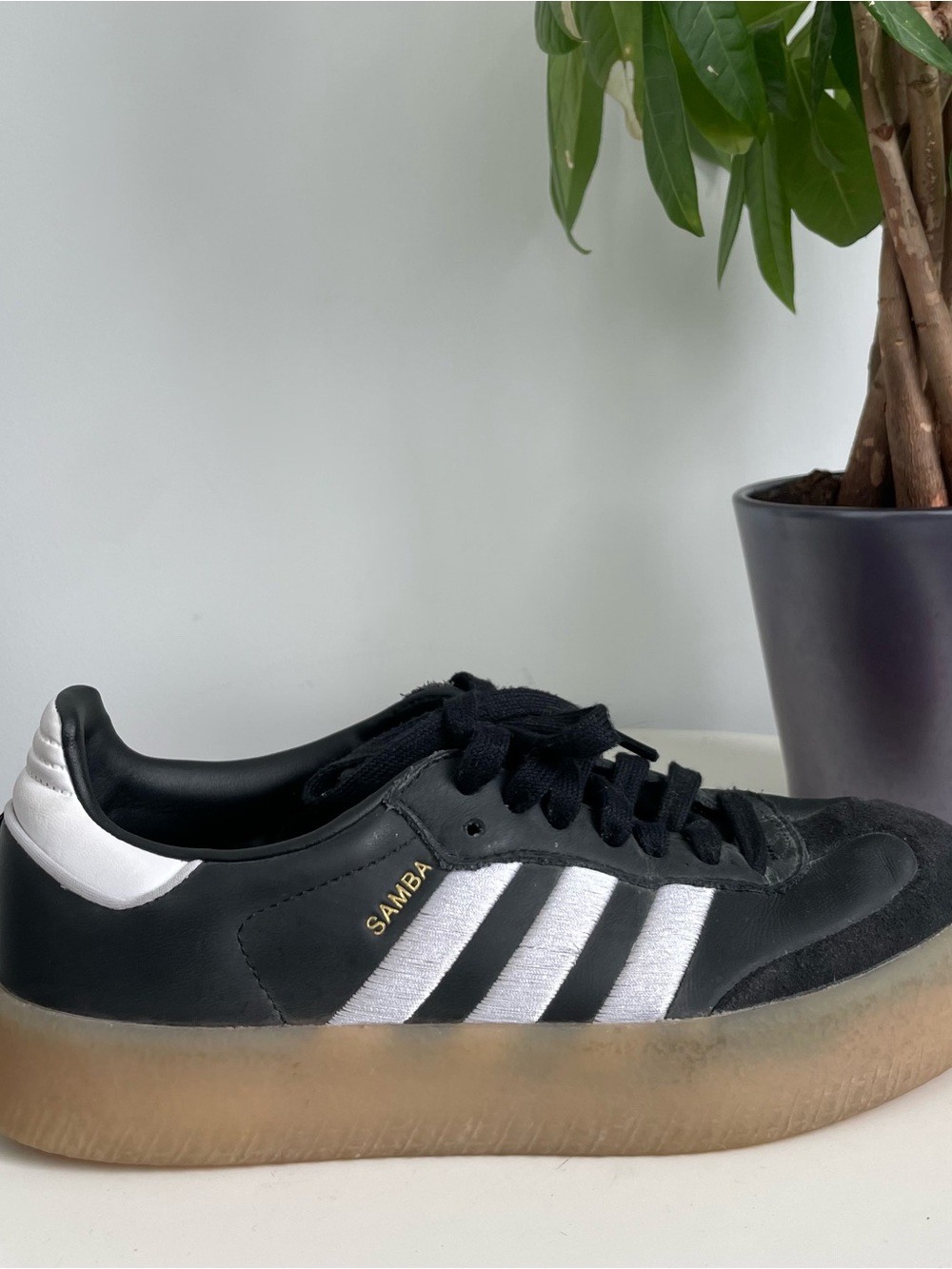 Women Size 7 adidas Sambae Black White Gum Shoes
